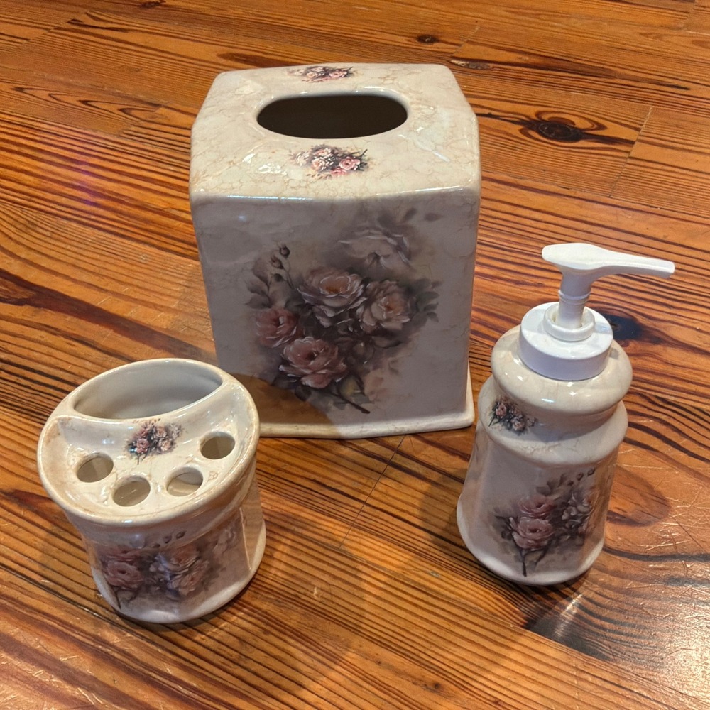 VTG VB Athena Ceramic Bathroom Set Rose Floral 3pc Cottagecore Romantic Feminine